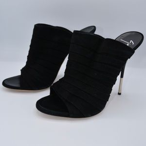 Giuseppe Zanotti - alien 115 pol - E10365-600 7.5M/40M - Black